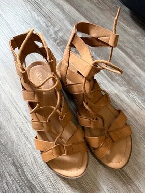 Harlow Women's Tan Lace-Up Gladiator Sandals Size 7